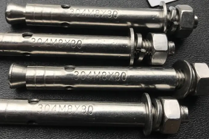 Tắc kê nở chuôi