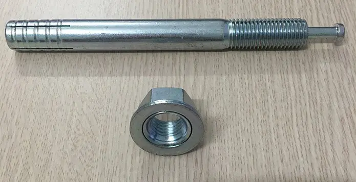 Tắc kê nở đinh inox